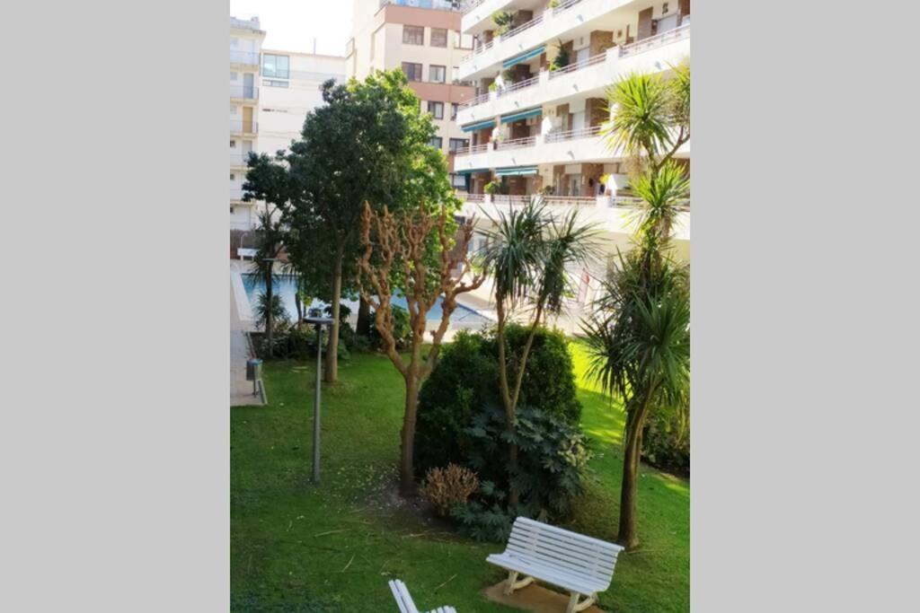 Apartamento Con Piscina A 2 Minutos De La Playa!!! Lloret de Mar Dış mekan fotoğraf